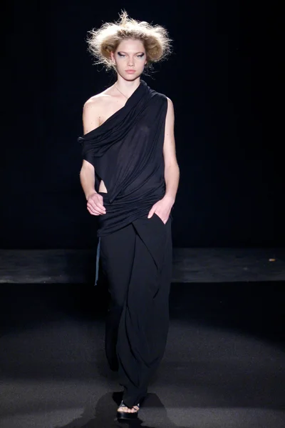 Look 3